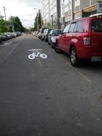 2011 Seattle Bicycling Guide: Riding Your Way Through Traffic