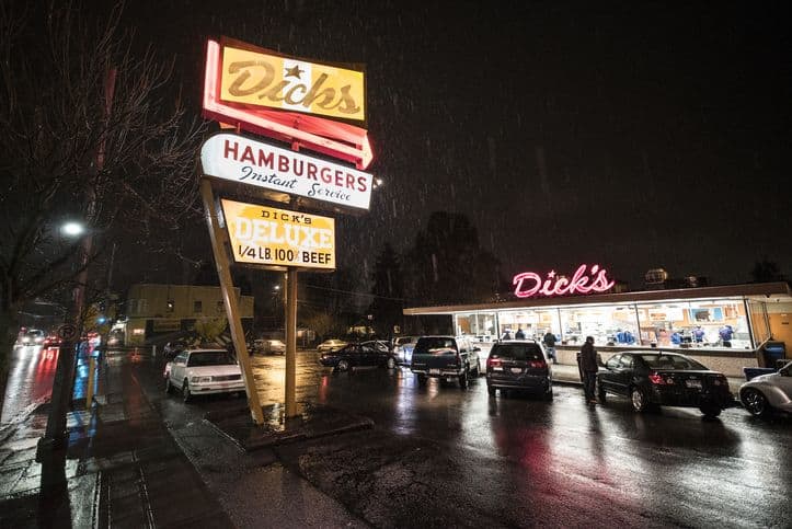 Chef Edouardo Jordan to Take Over Dick’s Drive-In for Pop-Up