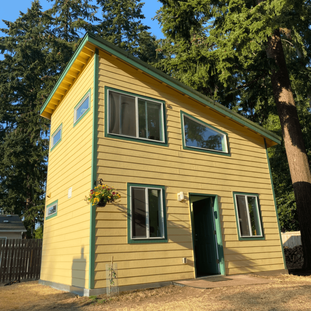 Why This Tiny Cottage in Shoreline Works For a Family of Four